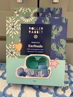 Set of Roller Rabbit earbuds with rechargeable case
Bluetooth 5.4 enabled